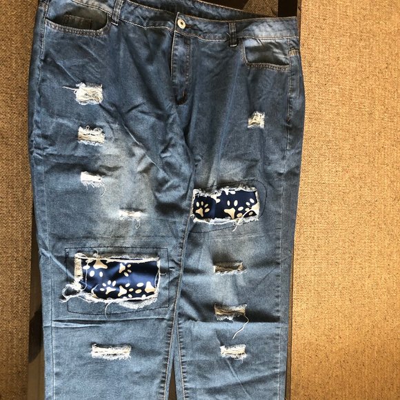 Women's Plus Jeans - Picture 1 of 1